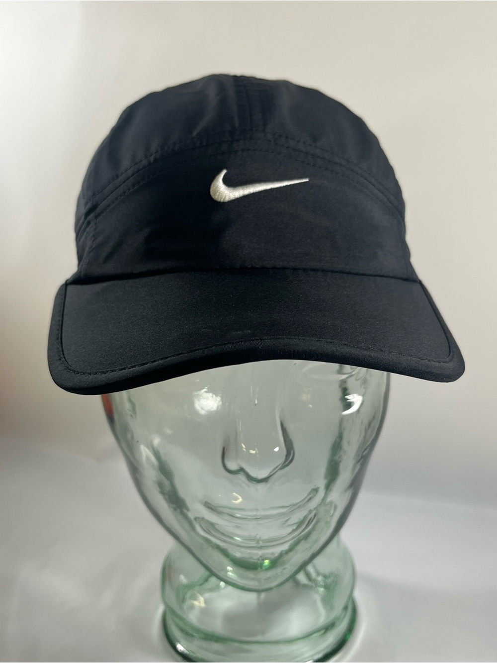 Nike FeatherLight Dri-Fit Women’s Black Unisex Adjustable Strap Baseball Cap
